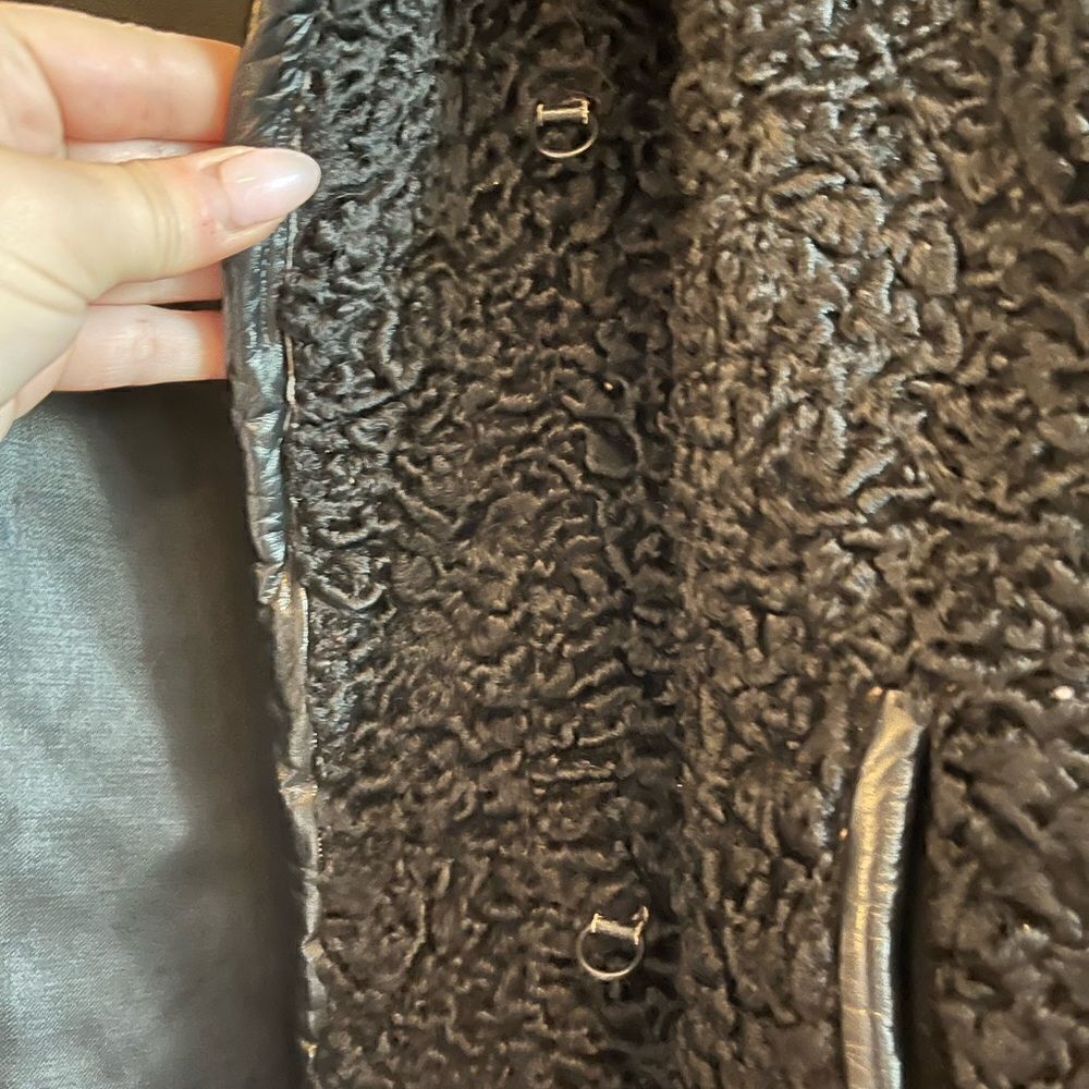 Vintage 1960s Hudson Bay black Persian lamb wool coat leather accents - Picture 10 of 16